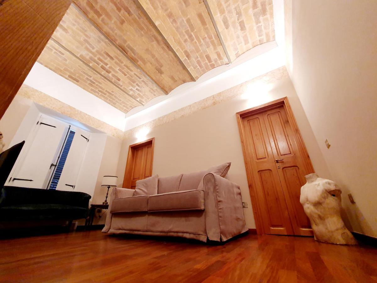 1878S By Aat- Luxury Historic House Piazza Di Spagna Rome Bagian luar foto