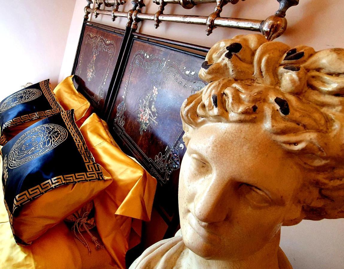 1878S By Aat- Luxury Historic House Piazza Di Spagna Rome Bagian luar foto